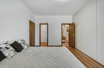 Predaj RD bungalov Rovinka 170m2, dvojgaráž, 715m2 pozemok, - 6
