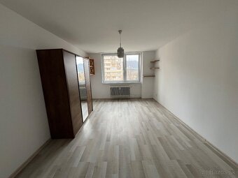 Predam 2- izbovy byt - 6