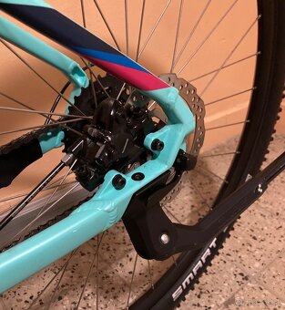Horský bicykel Cube (dámsky). - 6