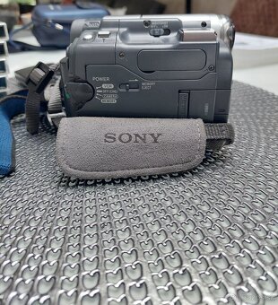 Videokamera SONY HANDYCAM Mini DCR-TRV 33E - 6