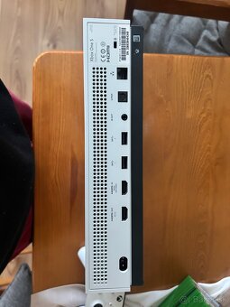 Xbox one s - 6