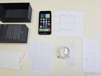 Apple iPhone 8 64GB Space Gray,KAPACITA BATÉRIE 100% - 6