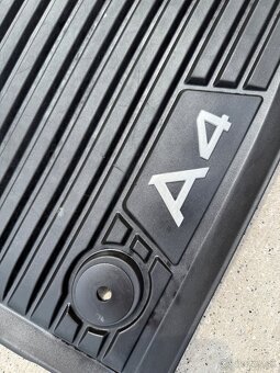 AUDI A4 (B9) originál gumové rohoze - 6
