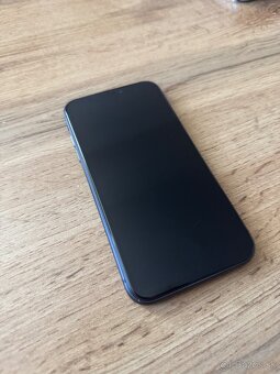 iPhone 11 - 64Gb - nová batéria - 6