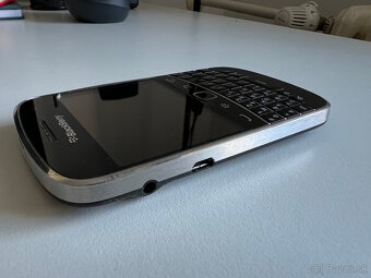 BlackBerry Bold 9900 - 6