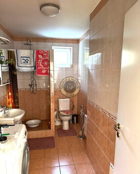 Na predaj rodinný dom s ďalšou prístavbou v obci Trstín - 6