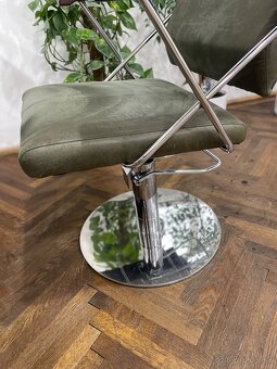 Kadernícke kreslo – 4ks -  pohodlné, po renovácii sedákov - 6