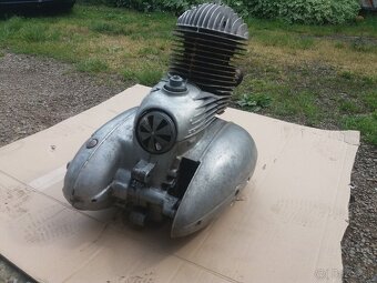 Jawa 250 353 kývačka - 6