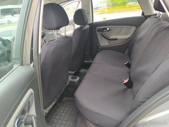 Predám Seat Ibiza III, typ 6L, Hatchback. - 6