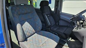 Auto pre vozičkárov s rampou s ručným ovládaním - 6