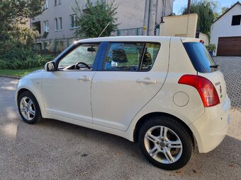 SUZUKI Swift 1.3 68kw - 6