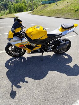 Suzuki GSXR 1000 K8 - 6