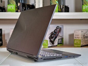 Herný notebook ERAZER 17,3" | RTX 3060 | Ryzen 5800H | ZÁRU - 6