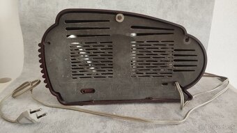 Staré bakelitové rádio TESLA TALISMAN. - 6