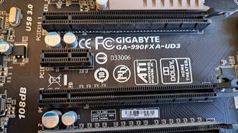 Gigabyte GA-990FXA-UD3 + FX-8320 + Mugen 3 + 16 GB HyperX - 6