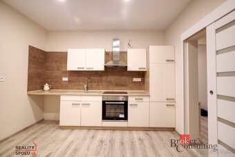 ponúkame na predaj nadštandarný 5 izb. RD po kompletnej reko - 6