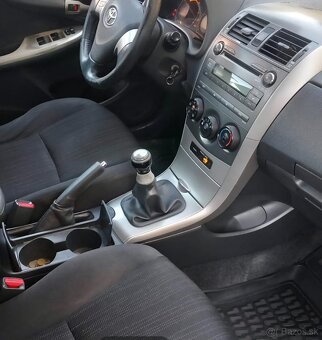 Toyota corolla 1.6i 2008 - 6