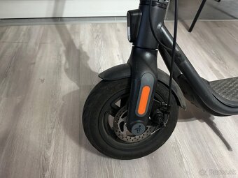 Ninebot Kickscooter F2 - 6