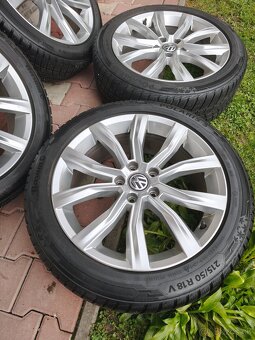 Volkswagen r18 - 6