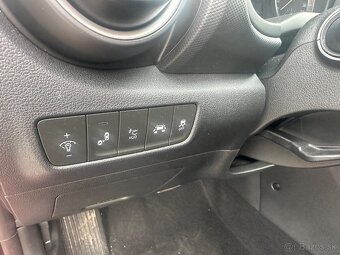 Hyundai Kona 4WD 1.6 Benzín 22000km - 6