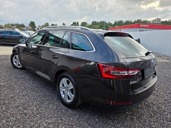 Škoda Superb Combi 2.0 TDI Sportline - 6