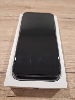 Apple iPhone 11 64GB - 6