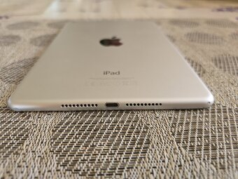 Predám iPad 5 32GB – rozbitý displej - 6