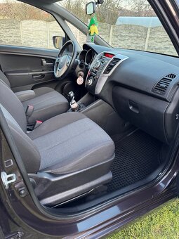 KIA Venga 1.4 CRDi WGT 55kW LX - 6