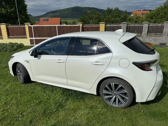 Toyota Corolla 1.8 hybrid - 6