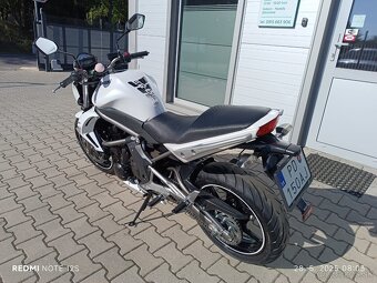 Kawasaki ER6n - 6