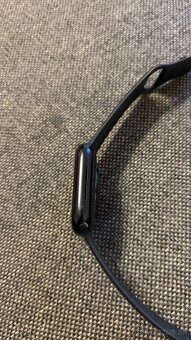 Predám Apple Watch SE 2 44mm 89% baterka - 6
