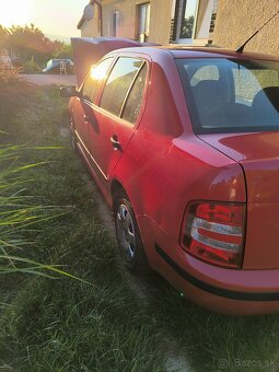 Škoda Fabia 1,2htp havarovaná - 6