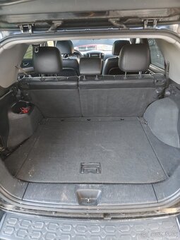 Kia Sorento 2.5 CRDi 4x4 AT - 6