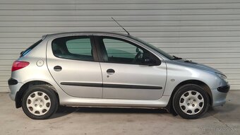 Peugeot 206 1.1 benzín - 6