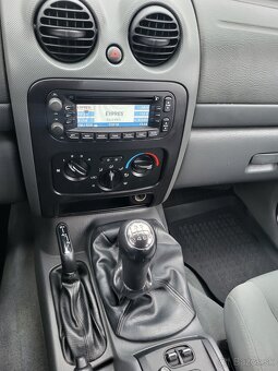 Jeep Cherokee 2.8 CRD 120 kW - 6