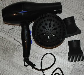 FÉN NA VLASY 1200W IONIZÁCIA 3V1 - 6