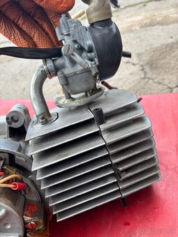 Babetta 210 motor 1 - 6