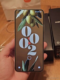 Xiaomi 15 Ultra 16/512gb zelený - 6