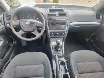 Octavia 1.6 TDI CR DPF Ambiente - 6