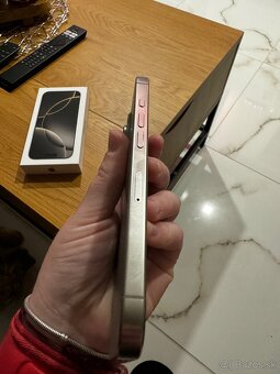 Iphone 16 Pro 256gb prírodný titán - 6