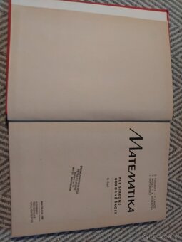 Stare učebnice z Matematiky - 6