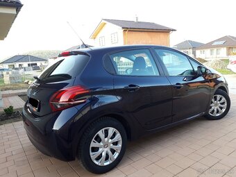 Peugeot 208 - 6