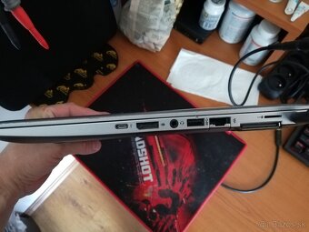 HP Elitebook 850 G3 i7 8GB RAM 256GB SSD - 6