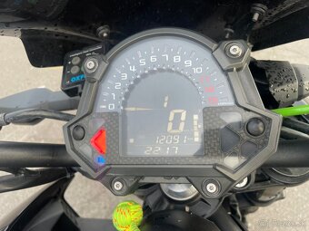 Kawasaki Z900 - 6