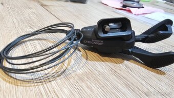Shimano brzdove pačky + radenie SL - 6