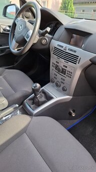 Opel Astra H, 1.6 benzin, 85kw, r. 2011 - 6
