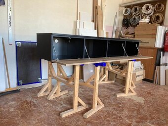 Skrinka pod televízor - 6