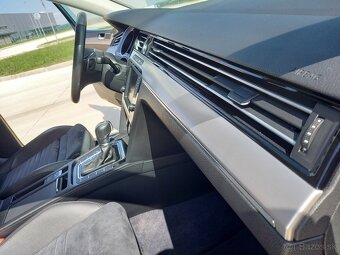 Volkswagen Passat Variant 2.0 TDI DSG Higline - 6