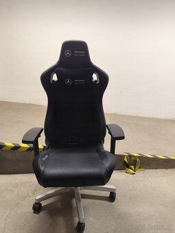 Herná stolička Noblechairs EPIC Mercedes - 6