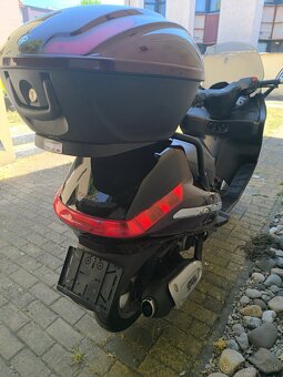 Piaggio X8 200 možná výmena za Hornet - 6